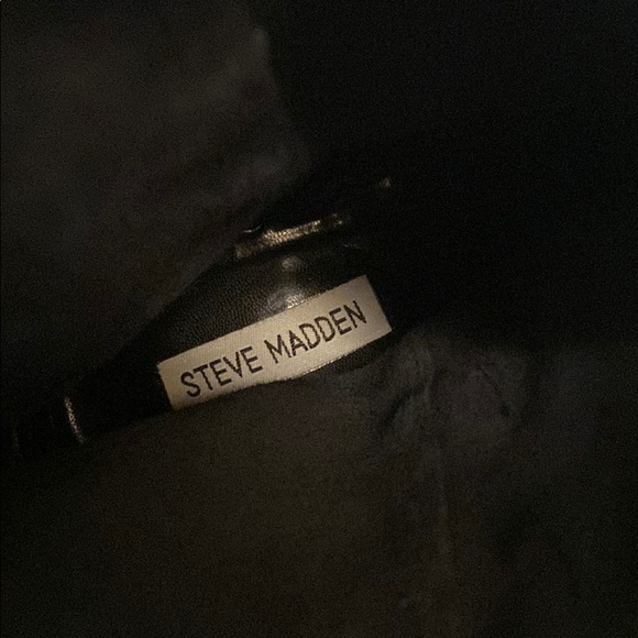 Steve Madden Barely worn suede booties - Picture 8 of 9